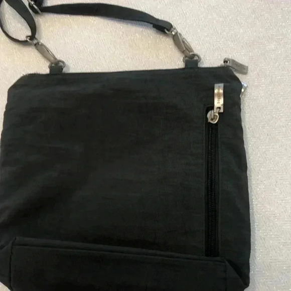 Baggallini crossbody bag. - Picture 4 of 6